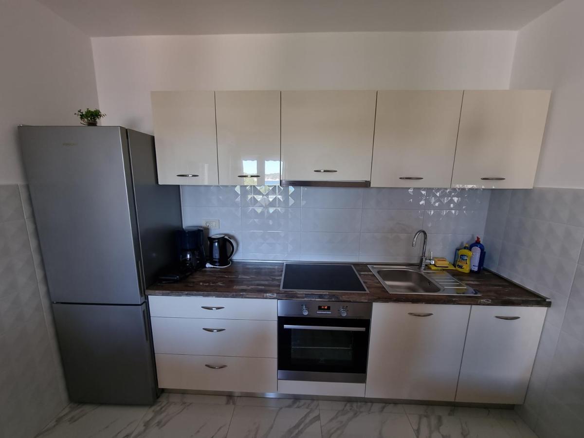 Apartamento Fam. Grce Barbat na Rabu Exterior foto