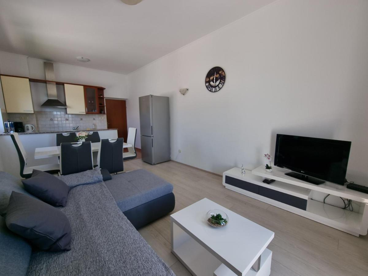 Apartamento Fam. Grce Barbat na Rabu Exterior foto